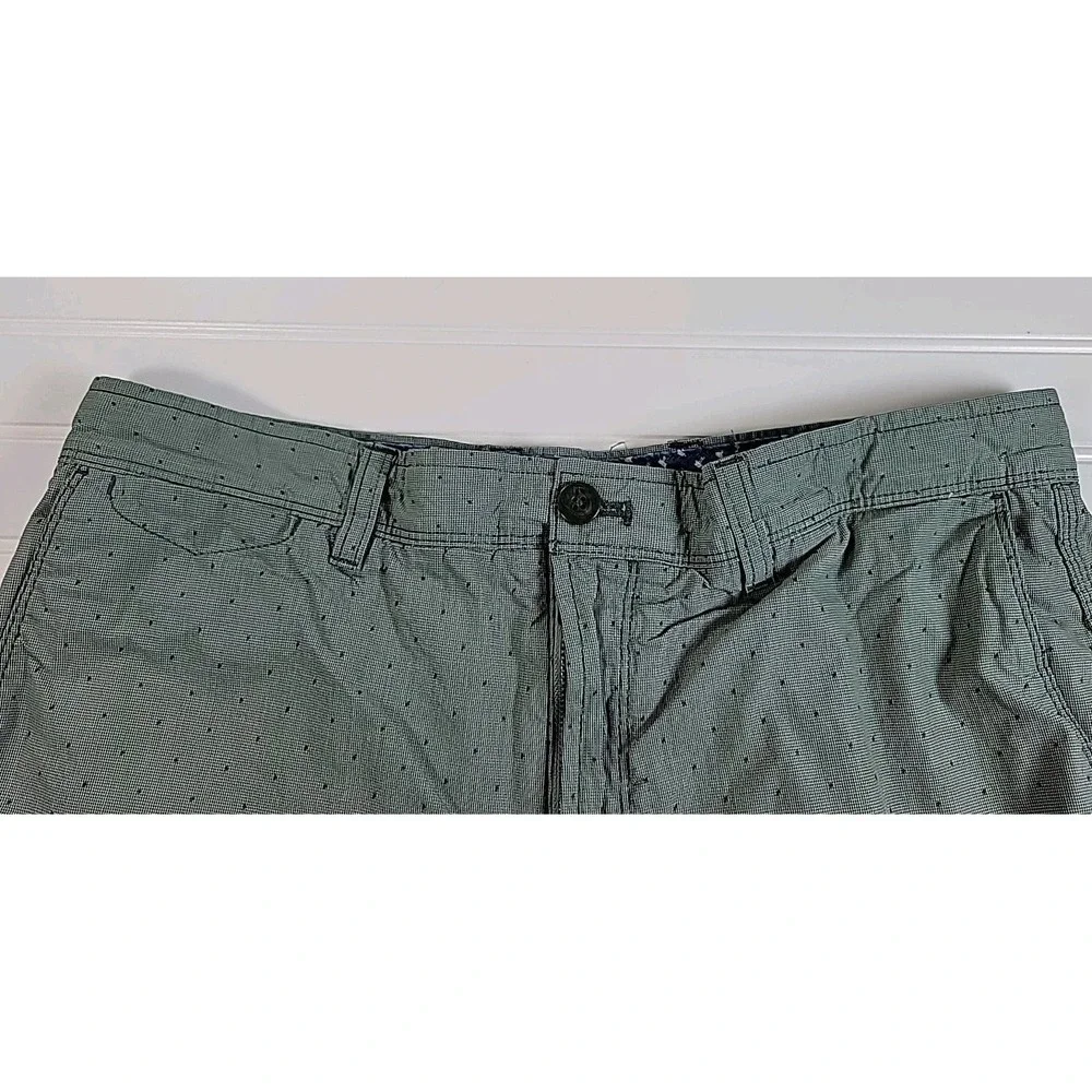 Banana Republic Aiden Shorts Adult 33 Green Chino Preppy Casual‎ Travel DOTS